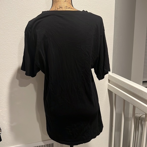 🚲 Eleven 🌼 Stranger Things Shirt Large Loot Crate Original Demogorgon Mike - Picture 3 of 4